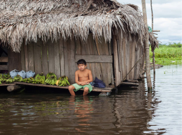 Flood in Belen, Peru. © Geraint Rowland