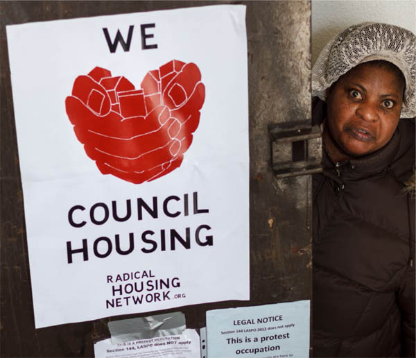 A campaigner occuping a flat on the Guinness Trust estate. © Eddie Ngugi for <i>The Pavement</i>